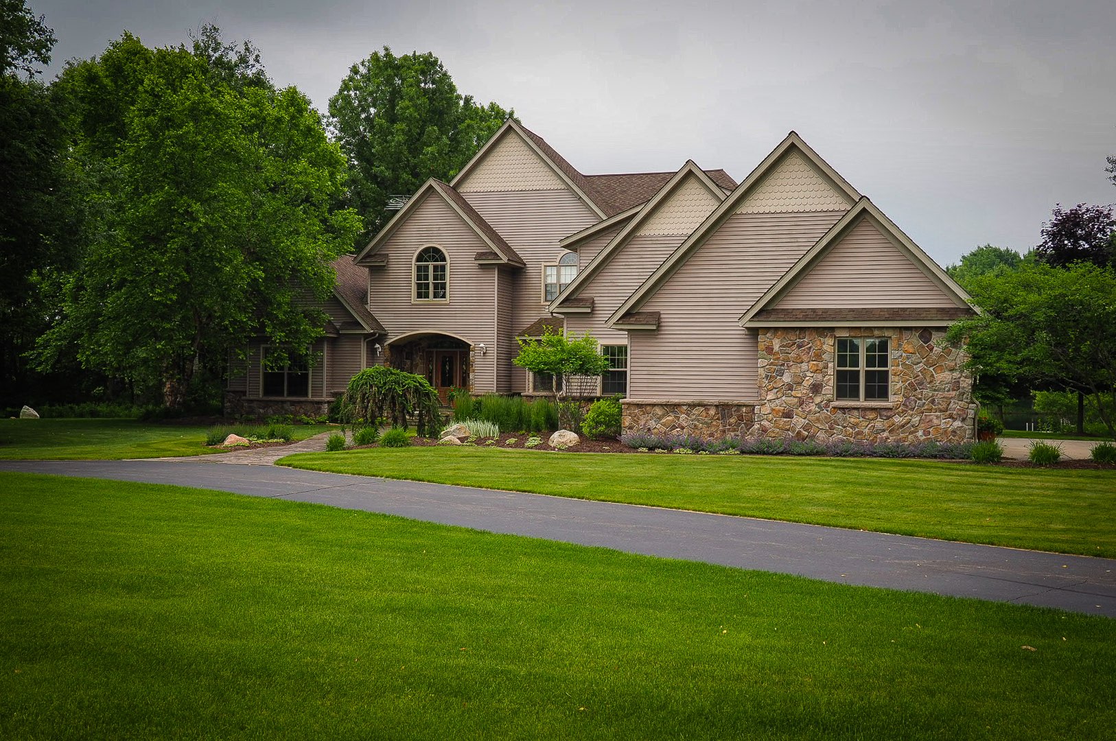 Refuge Ranch Hunting Lodge